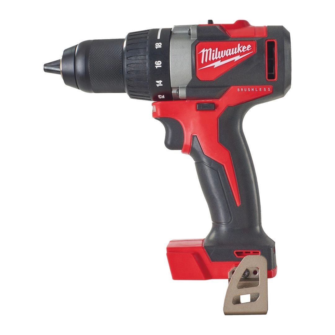 Компактная бесщеточная дрель Milwaukee M18 CBLDD-0X