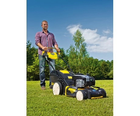Газонокосилка бензиномоторная самоходная "Cub Cadet" CC 46 SPO V: 12ABTQKC603 по цене 25 790 ₽ Газонокосилка бензиномоторная самоходная "Cub Cadet" CC 46 SPO V: Газонокосилки бензиновые Товар УТ000041194 0