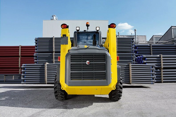 Погрузчик Wacker Neuson 901s с бортовым поворотом купить на сайте 0 ₽ Погрузчик Wacker Neuson 901s с бортовым поворотом 0 ₽