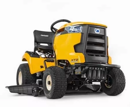 Газонокосилка бензиномоторная самоходная с сиденьем &quot;Cub Cadet&quot; XT2 PS117; цена 