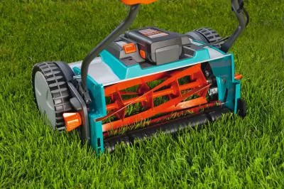 Gardena Газонокосилка аккумуляторная 380Li: 04025-20.000.00 по цене Gardena Газонокосилка аккумуляторная 380Li: Газонокосилки Товар УТ000023586 0