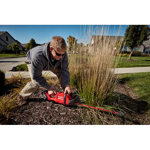 Кусторез Milwaukee M18 FUEL CHT-0: 4933459346 по цене 50 590 ₽ Кусторез Milwaukee M18 FUEL CHT-0: 0 УТ000027999 Товар Инструмент и оснастка