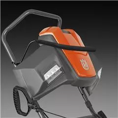 Husqvarna ST230P Снегоотбрасыватель; цена 385&nbsp;666 &#8381;