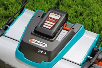 Gardena Газонокосилка аккумуляторная 380Li: 04025-20.000.00 по цене Gardena Газонокосилка аккумуляторная 380Li: Газонокосилки Товар УТ000023586 0