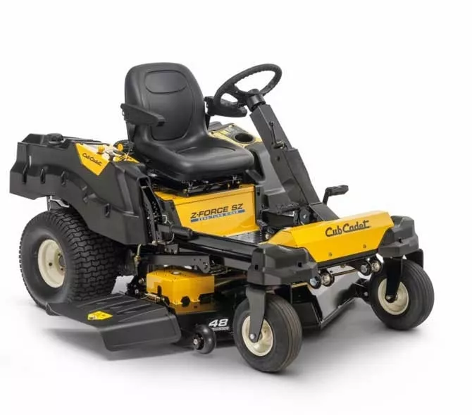 Газонокосилка бензиномоторная самоходная с сиденьем "Cub Cadet" XZ3 122
