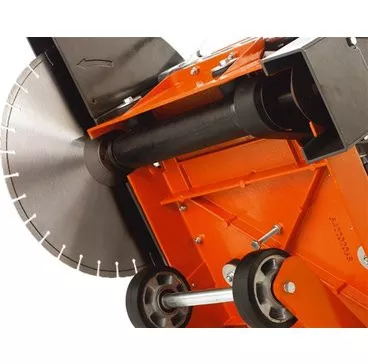 Швонарезчик Husqvarna FS 410 D новое в магазине tool-24.ru