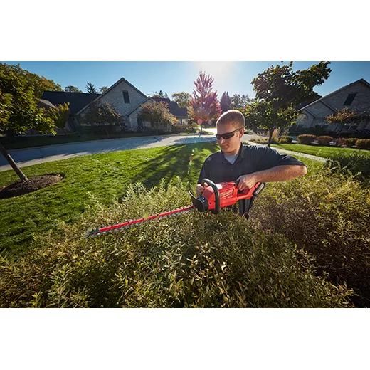 Кусторез Milwaukee M18 FUEL CHT-0: 4933459346 по цене 50 590 ₽ Кусторез Milwaukee M18 FUEL CHT-0: 0 УТ000027999 Товар Инструмент и оснастка