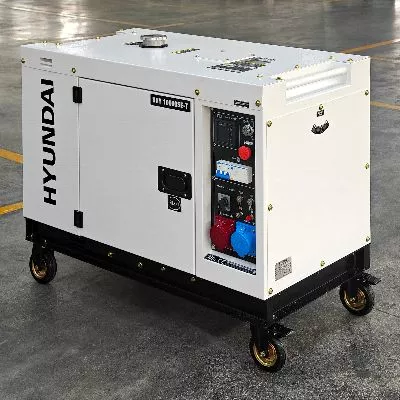 Газонокосилка аккумуляторная : комплектация дизельный генератор hyundai dhy 10000se-t Дизельный генератор Hyundai DHY 10000SE-T; цена 243 190 ₽