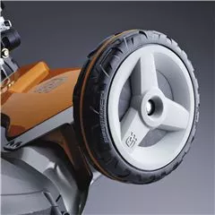 Husqvarna LC 153S Газонокосилка бензиновая; цена 