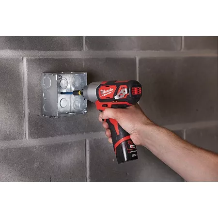 Акции и распродажа milwaukee m12 bid-0 винтоверт импульсный