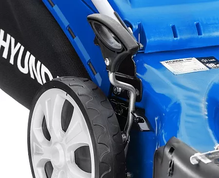Бензиновая газонокосилка HYUNDAI L 5500S; цена 65&nbsp;290 &#8381;