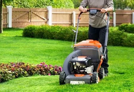 Husqvarna LC 348V Газонокосилка бензиновая; цена 