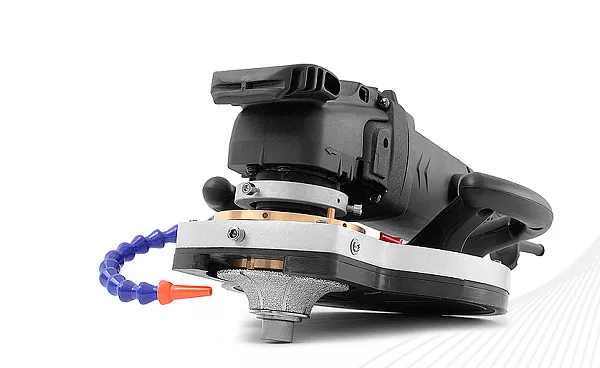 Кантофрезер MESSER M3031 с подачей воды бурение, сверление отверстий алмазными коронками Кантофрезер MESSER M3031 с подачей воды для сухой резки и мокрой