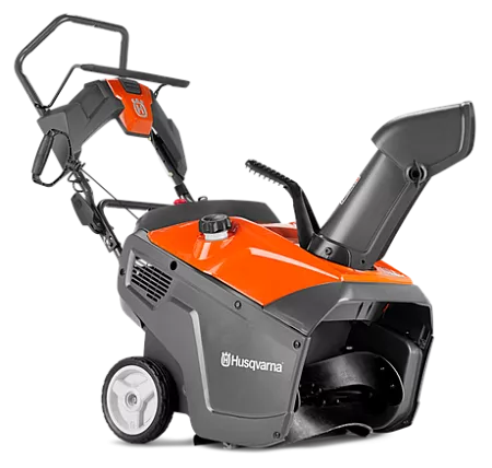 Бензиновый снегоуборщик Husqvarna ST131; цена 140&nbsp;900 &#8381;