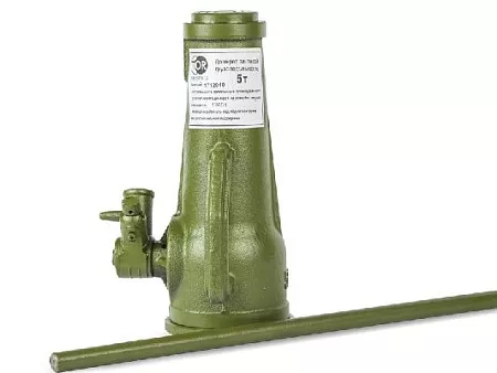 Акции в Инструмент-24 на домкрат винтовой tor дв 5,0t