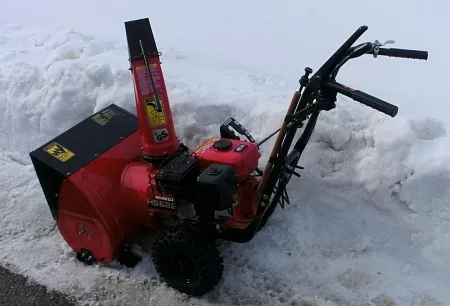 Бензиновый снегоуборщик Honda HSS 655 EW; цена 179&nbsp;408 &#8381;