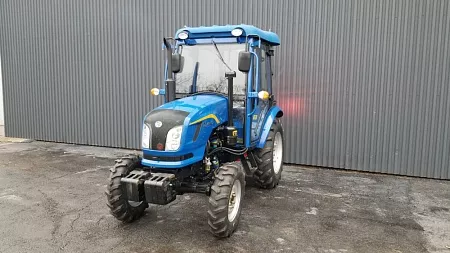 Трактор Dongfeng DF-404 с кабиной; цена 1&nbsp;375&nbsp;259 &#8381;