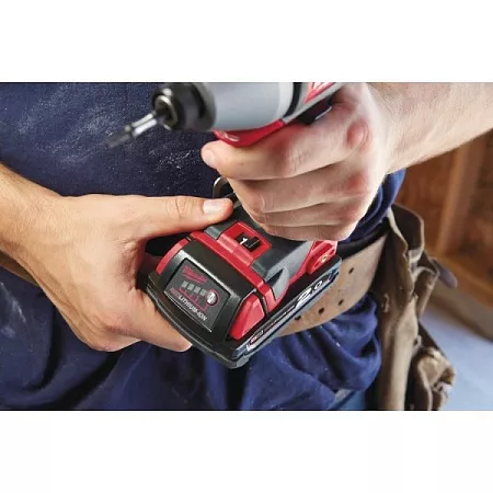Акции и распродажа винтоверт milwaukee m18 bid-0