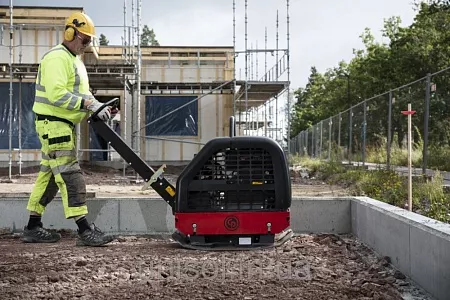 Акции и скидки в магазине chicago pneumatic реверсивная виброплита mv165