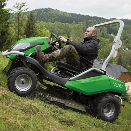 Газонокосильная машина Caiman ANTEO 4WD 25 л.с.; цена 