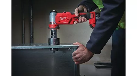 Акции и распродажа пробойник milwaukee m18hkp-201ca fuel