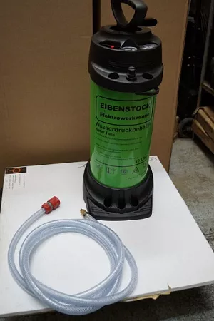Резервуар для воды Eibenstock 10 л, металлический новое в магазине tool-24.ru