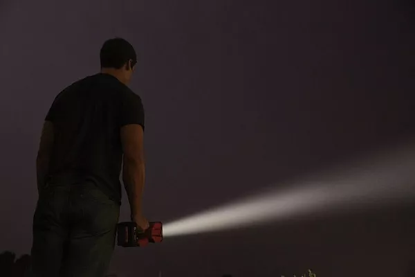 Детальное изображение : фонарь milwaukee m18 sled-0