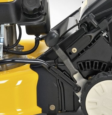 Газонокосилка бензиномоторная самоходная &quot;Cub Cadet&quot; XM2 ER53E; цена 