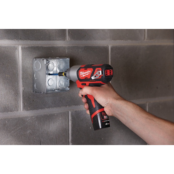 Детальное изображение : milwaukee m12 bid-0 винтоверт импульсный