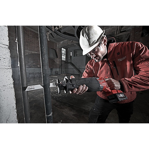 Детальное изображение : milwaukee m18csx-902x fuel пила