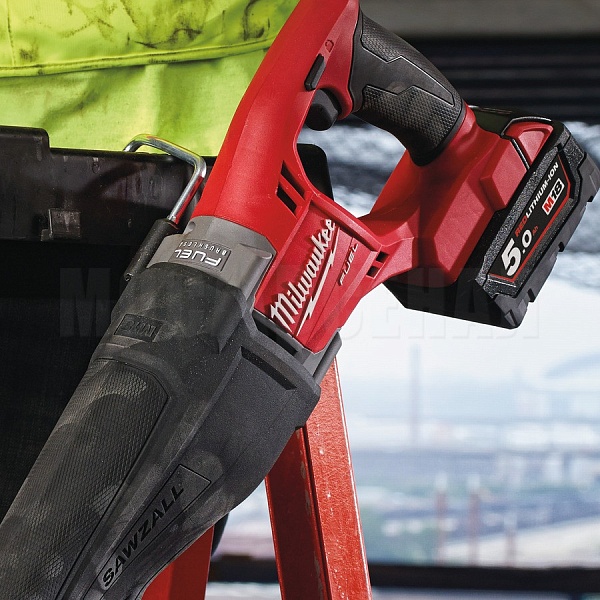 Детальное изображение : milwaukee m18csx-902x fuel пила