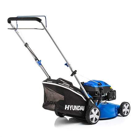 Бензиновая газонокосилка Hyundai L 4220S; цена 26&nbsp;890 &#8381;