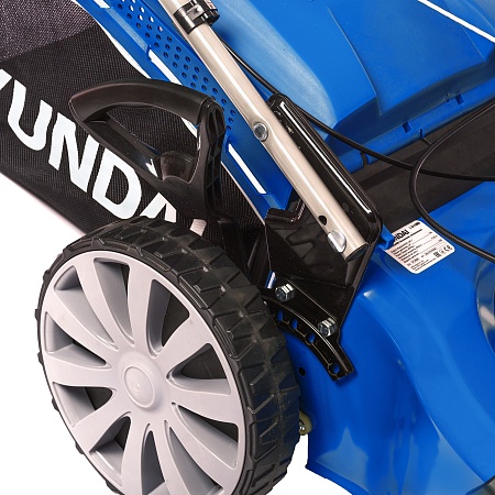 Самоходная бензиновая газонокосилка Hyundai L 5110RS; цена 57&nbsp;990 &#8381;