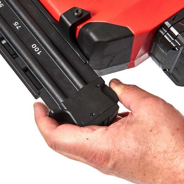 Детальное изображение : гвоздезабивной пистолет milwaukee m18 cn18gs-0