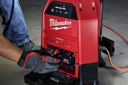 Акции и распродажа фонарь milwaukee one-key m18 onesldp-0