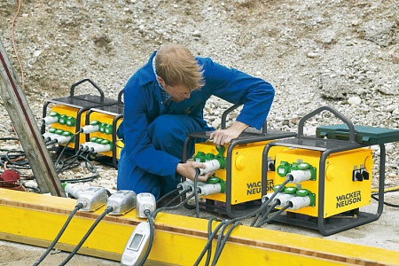 Акции и скидки в магазине wacker neuson fue-m/s 75a электронный преобразователь (6 розеток)