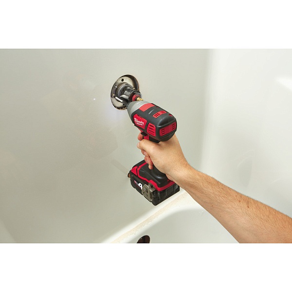 Детальное изображение : milwaukee m18 bid-402 c винтоверт