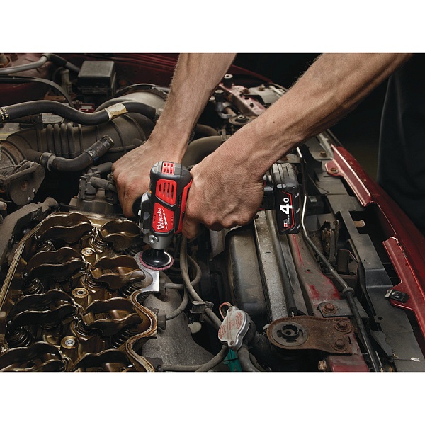 Детальное изображение : milwaukee m12 bps-421 x полировальная машина