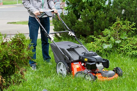 Husqvarna LC 153 Газонокосилка бензиновая; цена 