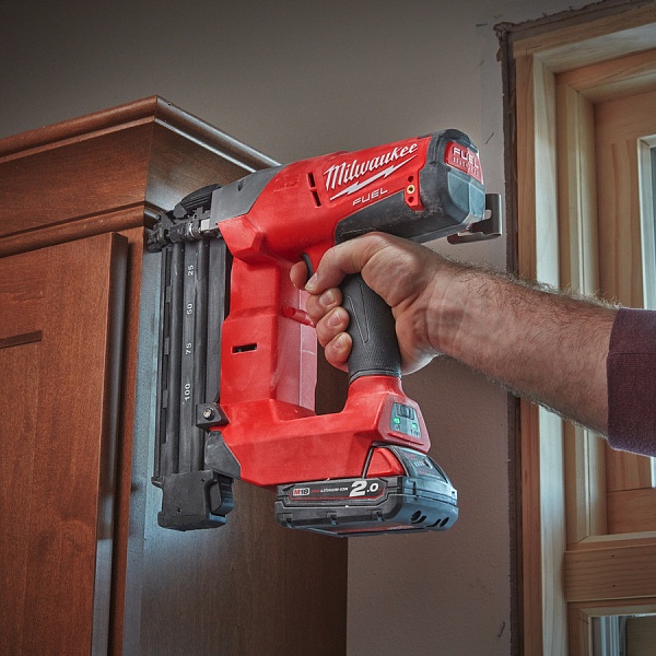 Детальное изображение : гвоздезабивной пистолет milwaukee m18 fuelcn18gs-202x