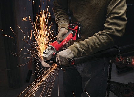 Акции и распродажа milwaukee hd18ag-125-402с ушм