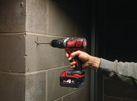 Акции и распродажа milwaukee m18 bpd- 402c дрель шуруповерт