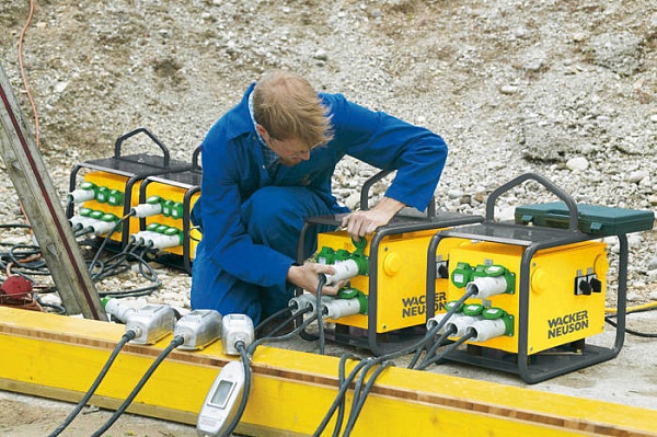 Wacker Neuson FU 4/200 Механический преобразователь частоты (три розетки) 170&nbsp;888 &#8381;