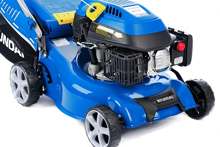 Бензиновая газонокосилка HYUNDAI L 4310S; цена 33&nbsp;390 &#8381;