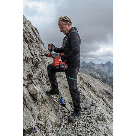 Перфоратор Milwaukee M28 CHPX-0X FUEL акция