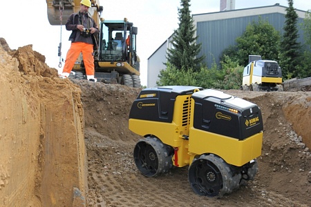 Акции и скидки в магазине виброкаток траншейный bomag bmp 8500 economizer