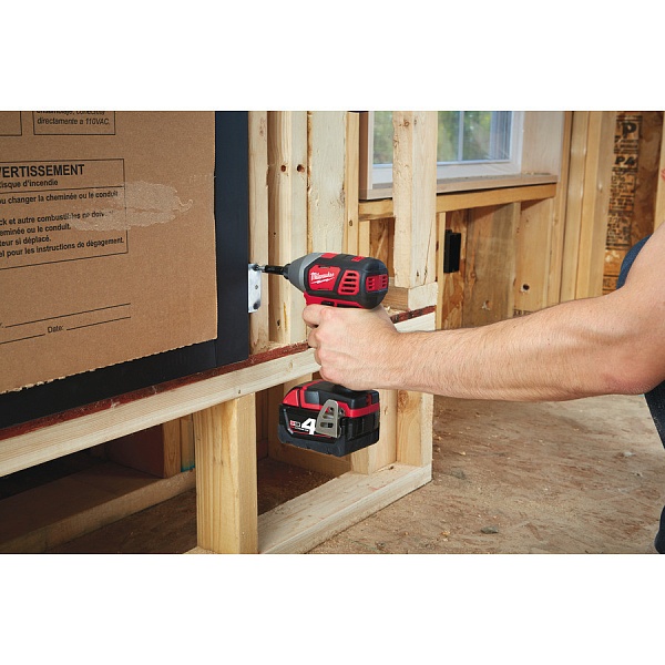 Детальное изображение : milwaukee m18 bid-402 c винтоверт