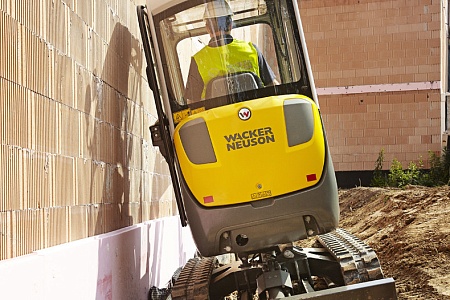 Акции и скидки в магазине гусеничный экскаватор wacker neuson et24