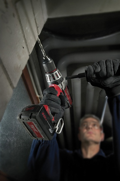 Детальное изображение : milwaukee hd28pd-502х дрель шуруповерт
