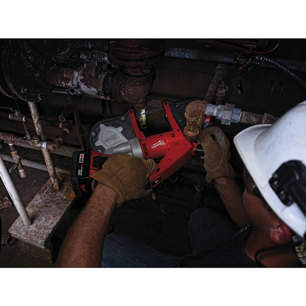 Детальное изображение : milwaukee hd18bs-402с пила